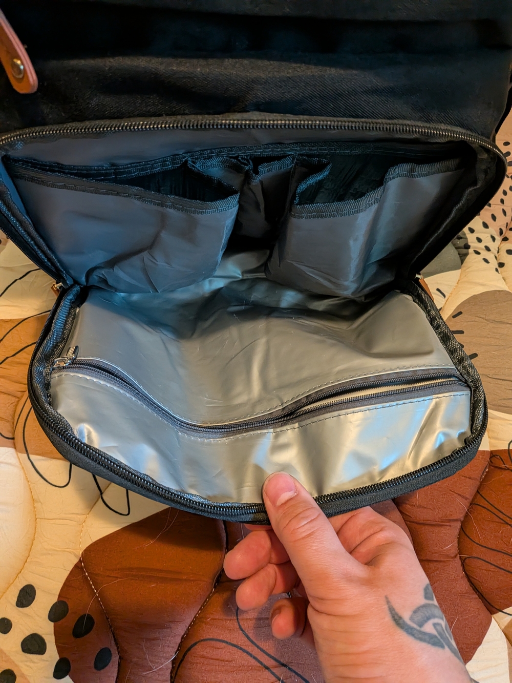 Diaper Bag - Picture 3 of 7